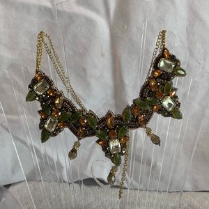 Beautiful Greens make this beautiful necklace shine